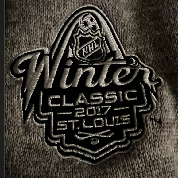 CCM Chicago Blackhawks Winter Classic Pullover Sweatshirt Size XXL - Picture 4 of 6